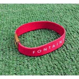 Fontainebleau Las Vegas Cranberry Expandable One-Size Wristband Collectible EUC